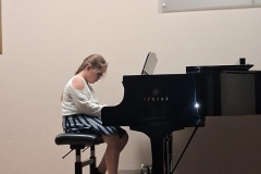 48ffb18d-31db-4c58-9797-ed035d201668