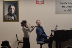 e80518ce-d4a1-45cd-9c06-61c1ce5417e3