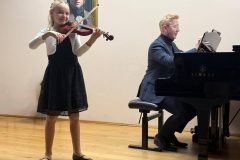 9a61b077-d796-4589-afc6-663e49ad39be