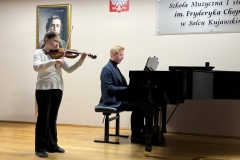 fe250558-4099-4217-bc6d-f9576a4438dc